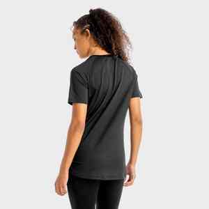 ชุดออกกำลังกายผู้หญิงแบบกำหนดเอง เสื้อยืดน้ำหนักเบาและกางเกงขาสั้น ระบายอากาศได้ดี เหมาะสำหรับออกกำลังกาย โยคะ และวิ่ง - Product Image 2