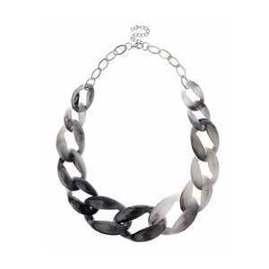 Collier de chaîne en résine émaillée à la main pour femmes de Style Premium personnalisé en forme d'ange modèle de mode modèle artisanat en résine - Product Image 6