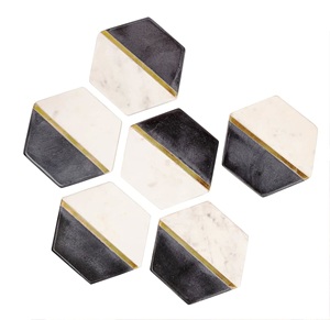 Ensemble de 4 sous-verres classiques en marbre et bois, écologiques, personnalisables, en bois d'acacia naturel, en bois de manguier, tapis de séchage en pierre, bloc de papier pour la cuisine - Product Image 3