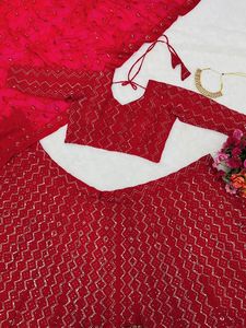 Venta caliente diseñador indio Lehenga Choli Dupatta Georgette traje de trabajo de lentejuelas para adultos alta moda fiesta de boda de longitud larga - Product Image 2