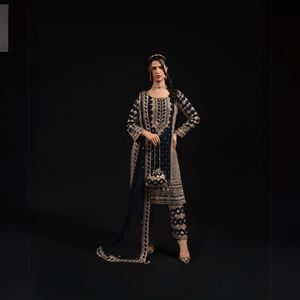 Elegante conjunto Foux Gorgette 47 Top completamente trabajado M - XXL con hilo de precisión y detalles de secuencia al por mayor y barato - Product Image 1