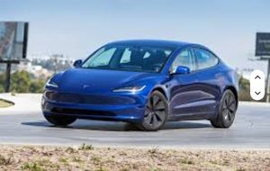 Modelo 3 Performance AWD perfectamente usado con asientos de cuero de dirección izquierda - Product Image 4