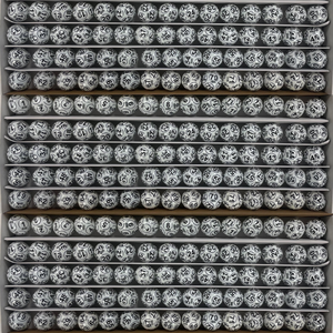 Juegos de bolas de bingo tradicionales de 1 a 90 con código de barras bolas de bingo blancas con código de barras para sala de bingo - Product Image 1