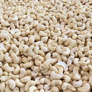 Fabrication de noix de cajou W240 Noix de cajou Noix de cajou brutes exportées en gros vers l'UE, le Moyen-Orient et l'Asie de Santigo - Product Image 1