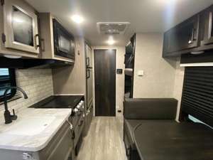 OFERTA: Caravana Jayco Jay Feather Micro 171BH usada del 2022, lista para la venta - Product Image 6