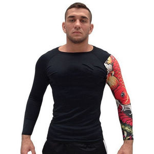 Camisa negra de compresión Rash Guard de fabricante de Pakistán con mangas largas elástica para boxeo y artes marciales - Product Image 6