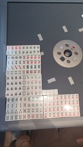 Tavolo da Mahjong Americano Completamente Automatico Inean Play, 152 Tessere, Design Ultra-Sottile per la National Mah Jongg League - Product Image 2