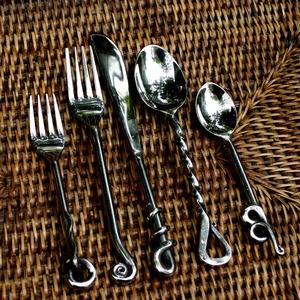 Wholesale Luxury <b>Gold</b> Handle Cutlery Laser Pattern Stainless Steel <b>Gold</b> <b>Mirror</b> Polished Restaurant Flatware Cutlery Flatware - Product Image 4