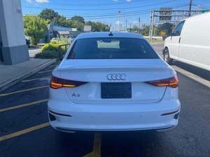 Audi A3 40 TFSI Premium FWD 2023 Usado, Color Blanco, Volante a la Izquierda, Llantas Cromadas R17, Asientos de Cuero, Sistema de Navegación, Arranque Remoto, Techo Solar - Product Image 4