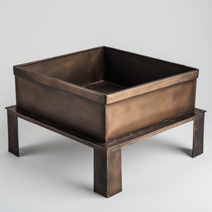 Brasero de Metal de Estilo Rústico Diseñado para Espacios Exteriores Tradicionales que Ofrece Calidez, Encanto y un Diseño Estructural Resistente - Product Image 6