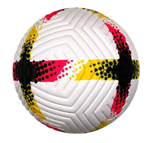 Balón de Fútbol Blanco de Alta Calidad Trionda con Diseño Clásico y Popular, Material PU-PVC, Logotipo Personalizado para Jugadores Experimentados - Product Image 2