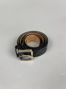 Ceinture de couette C noire brillante élégante avec boucle dorée luxueuse avec coutures à motif de diamant pour la mode - Product Image 4