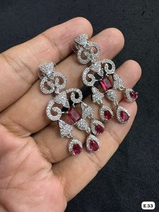 CONJUNTO DE PENDIENTES ESTILO CLÁSICO DE DIAMANTE AMERICANO PARA BODAS CONJUNTO DE PENDIENTES ESTILO CLÁSICO DE MODA PARA MUJER Y NIÑA - Product Image 4
