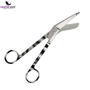 Ciseaux chirurgicaux en acier inoxydable certifiés CE Classe II, best-seller INNOVAMED INSTRUMENTS, service OEM personnalisé - Product Image 3