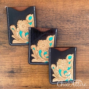 Nuevo diseño tallado a mano portatarjetas de cajero automático Color turquesa cuero de vaca occidental estuche deslizante para tarjeta de crédito para Unisex - Product Image 1