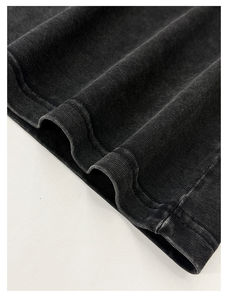 Camiseta de Estilo Urbano con Estampado de Anime, Lavada al Ácido, Camiseta en Blanco para Hombre, Estilo Vintage, Beige Deslavado - Product Image 3