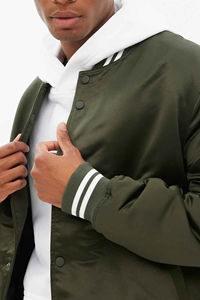 Veste bomber coupe-vent pour homme avec logo brodé personnalisé, couleur pleine, taille plus, 100% polyester, imperméable, veste bomber en soie pour homme - Product Image 2