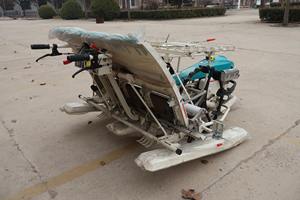 Trasplantadora y Sembradora de Arroz Manual de Alta Calidad de 4 Filas con Funciones Automáticas para Uso Agrícola - Componentes Principales Incluidos - Product Image 3