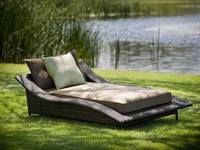 Komfortable, Modische, Modern Gestaltete Outdoor-Kunststoff-Garten-Rattan-Doppel-Sonnenliegen für Strand, Hotel, Wohnzimmer und Esszimmer