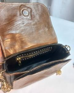 Sac à bandoulière en cuir huilé de haute qualité pour femmes, tendance, facile à transporter, sacs vintage pour un usage quotidien des femmes - Product Image 1