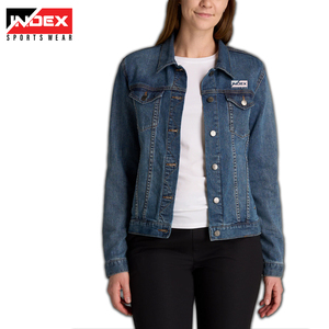 Chaqueta vaquera lavada azul con logotipo personalizado con botones en la parte delantera bolsillos en el pecho estilo informal de calle otoño unisex para hombres y mujeres - Product Image 5