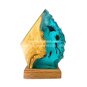 Hot thỏa thuận bán buôn tùy chỉnh sáng tạo Epoxy nhựa tổng hợp ánh sáng ban đêm dưới biển karst Cave cá voi và Scuba Diver trang trí đèn - Product Image 4