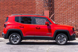 Nuevo Jeep Renegade Latitude 4x4 Latitude 2015 Estándar, SUV de 4 Puertas - Product Image 3