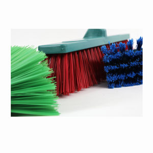 Balai à pousser robuste pour extérieur avec brosse de balayage durable sans manche pour le nettoyage des sols de jardin et des patios - Product Image 2