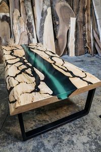 Table de salle à manger en bois de noyer massif, finitions de luxe, forme incroyable, dessus en résine époxy Angel, fabrication artisanale - Product Image 2