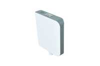WC suspendu moderne monobloc sans bride avec réservoir d'eau dissimulé, siphon en P, WC en céramique à fixation murale dissimulée