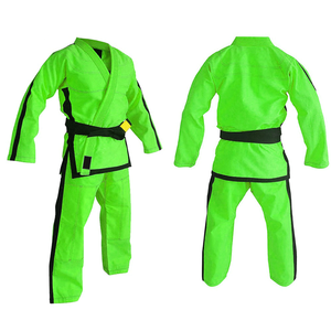 Vente chaude Vert Karaté Costumes Coton/Polyester Arts Martiaux Training Wear Premium pour la formation et les compétitions - Product Image 2