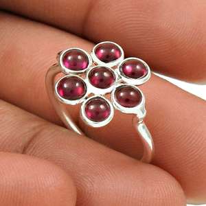 แหวนเงินแท้ 925 ประดับพลอยโกเมน งานแฮนด์เมด เครื่องประดับพลอยสำหรับผู้หญิง ดีไซน์ดอกไม้สวยงาม สไตล์โบฮีเมียน ของขวัญที่สมบูรณ์แบบสำหรับเธอ - Product Image 4