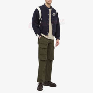 Chaqueta universitaria personalizada para hombre con logotipo bordado y cuello alto con iniciales para el estilo de la calle principal de invierno - Product Image 6