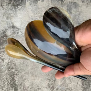 Sofisticadas cucharas de cuerno de búfalo y vaca: Juegos de café y comedor de alta gama - Product Image 1