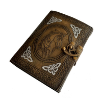 Conçu sur mesure en relief licorne cheval en cuir Journal Vintage livre ombres classique couverture rigide planificateur usage personnel religieux