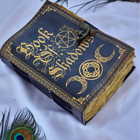 Livre d'ombres imprimé à la main Journal en cuir Triple Moon Grimoire avec Pentagram Witchcraft Hardcover halloween Spell Book