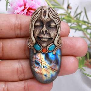 Pendentif unisexe classique en labradorite en argile polymère pour mariages et cultures hindouistes - Product Image 1