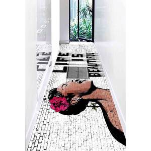 Tapis imprimé Life Is Beautiful : design artistique Banksy, décoration de luxe pour la maison, tapis à poils doux - Product Image 3