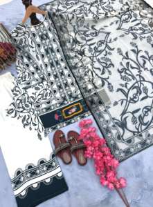 Costume Salwar en soie imprimé numérique de créateur robe Kameez pakistanaise longue à la mode pour les fêtes de mariage pakistanaise indienne - Product Image 4