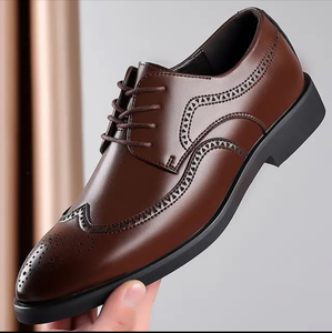 Chaussures Derby en cuir pour hommes de style britannique à la mode idéales pour les réunions d'affaires tenues de bureau et les occasions formelles - Product Image 2