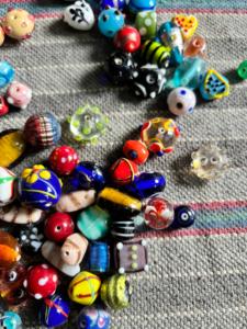 ลูกปัดแก้วแลมป์เวิร์คแบบสั่งทำพิเศษ ลายผสมหลากหลาย สำหรับนักออกแบบเครื่องประดับและร้านขายลูกปัดเพื่อการขายต่อ - Product Image 2