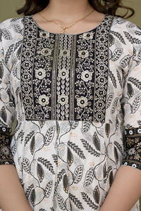 Vestido largo de calidad superior, bordado de secuencia, trabajo lateral, telar manual Dori, fabricante indio - Product Image 6