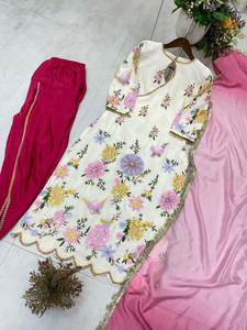 Traje Salwar Tradicional de Estilo Indio del Sur para Fiestas y Funciones POOJA, en Tela de Lino y Seda Pura, con Cuello Redondo, Reversible - Product Image 6