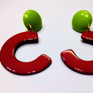 Pendientes de Resina de Diseño Estrella Roja, Elegantes y Modernos, Plateados, Hechos a Mano con Cuentas de Semillas, Únicos, para Mujer, Creativos, para Fiestas - Product Image 1