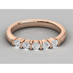 Bague solitaire en or 9 carats avec diamant brillant - Product Image 6