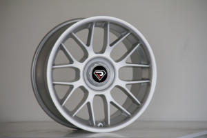 17 18 19 इंच <span class=keywords><strong>5005</strong></span> मल्टी स्पोक व्हील एल्यूमीनियम मिश्र धातु कास्टिंग व्हील रिम्स यात्री कार व्हील - Product Image 2