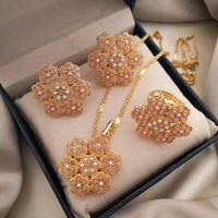 Ensemble de bijoux pour femmes, collier, boucles d'oreilles, bracelet, design floral en cuivre plaqué or antique avec zircon, pour mariage et fête