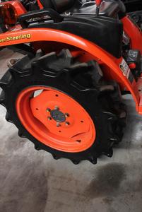 Kubota BX23D 4WD Mini tracteur Essential Gearbox Engine Haut de gamme pour l'agriculture occasion Unité y compris roulements à vendre - Product Image 3