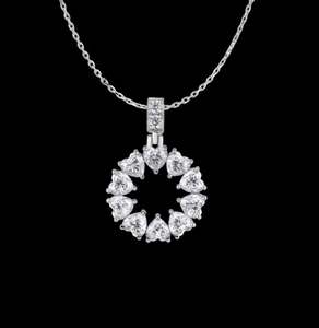 Pendentif et breloque en diamant Moissanite Ten Heart VVS Clarity en argent 925 avec or blanc 18 carats et placage de rhodium - Product Image 2