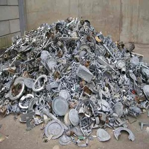 Chatarra de fundición a presión de zinc antiguo de calidad superior disponible ahora entrega rápida asegura tus materiales para las necesidades de fabricación y artesanía - Product Image 3